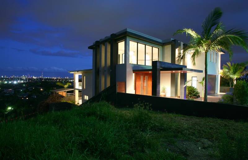 State of
The Art - Prestige Living With Amazing Views Picture 1