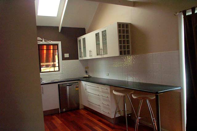 Character Filled, Central Location! Picture 1