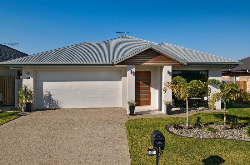 A little bit more with 4 bedrooms + study Picture 1