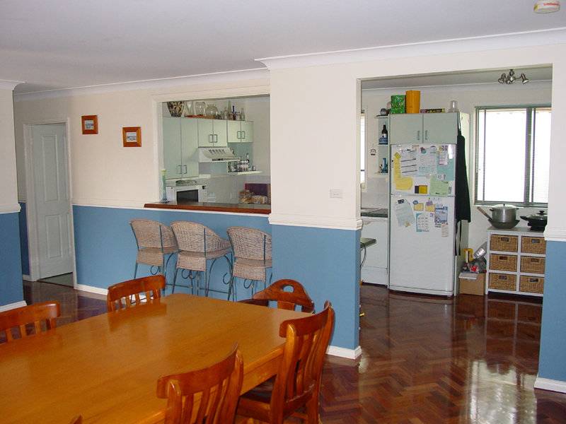 Come and See Inside! Picture 1