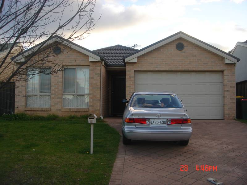 3 Bedrooms plus study Picture 1