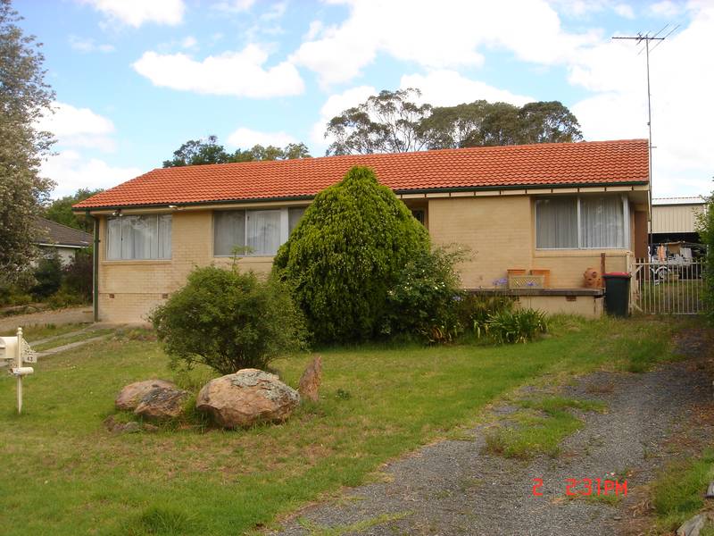 4 Bedroom home in popular location Picture 2