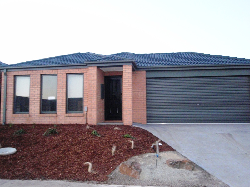 BRAND NEW 4 Bedroom Home INSPECT SATURDAY 10AM Picture 1