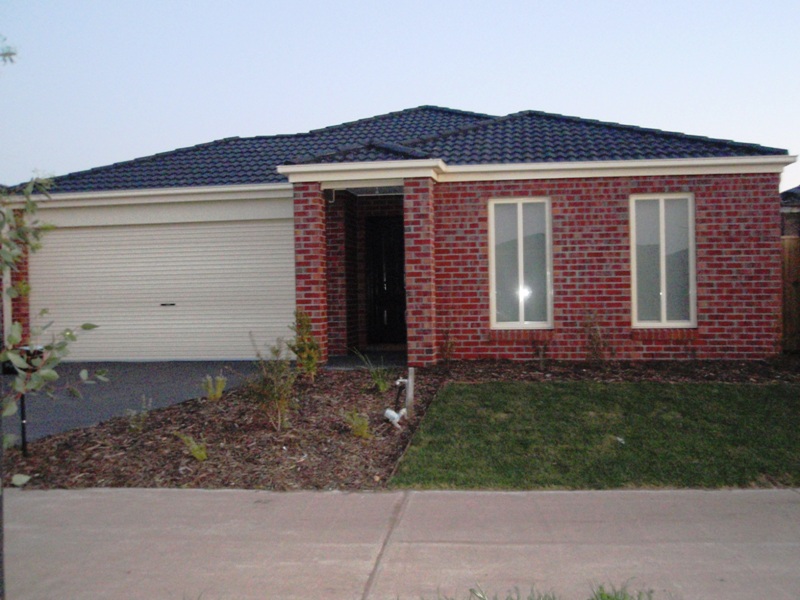 Close to Shops & Freeway access OPEN FOR INSPECTION SATURDAY 11am Picture 1