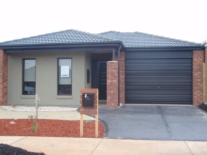 Brand New - 4 Bedroom OPEN FOR INSPECTION THURSDAY AT 5pm Picture 1