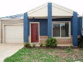 Lovely 3 Bedroom Villa with Lockup Garage Picture