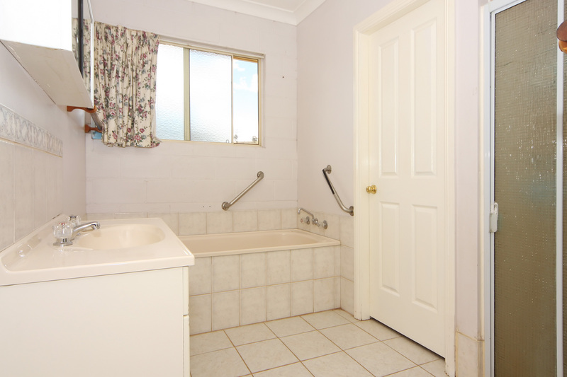 BEN LOMOND BASALT Picture 3