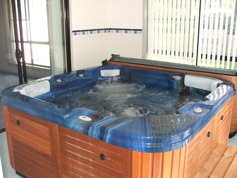 Elevated North Hill Location Picture 3