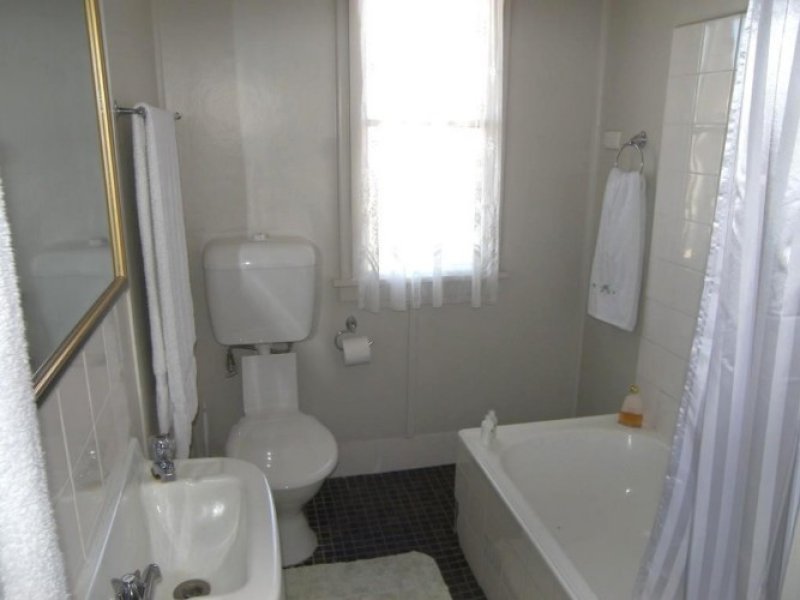 Family Friendly Guyra Picture 3