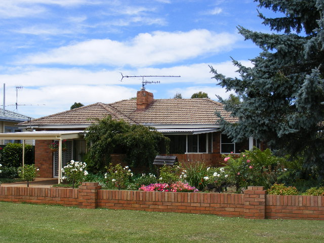 First Class Retirement Home Picture 1