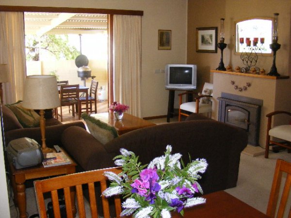 First Class Retirement Home Picture 2