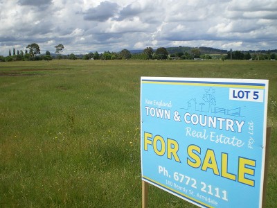 Saumarez Estate Picture