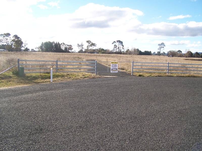 "Dream Home" Picture 2