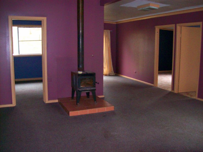 This Is Rural Living. Picture 1