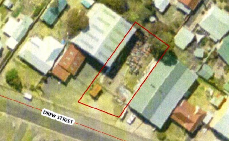 Industrial Block - Great Location Picture 1