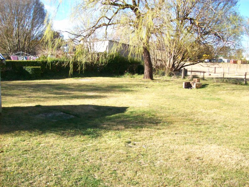 Conveniently Close For The Family. Picture 3