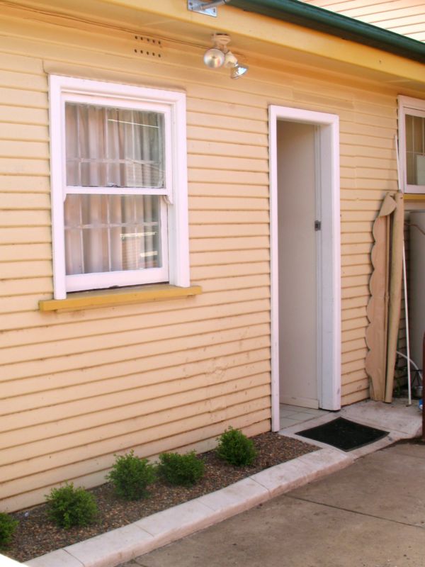 Just The Right Size. Picture 1