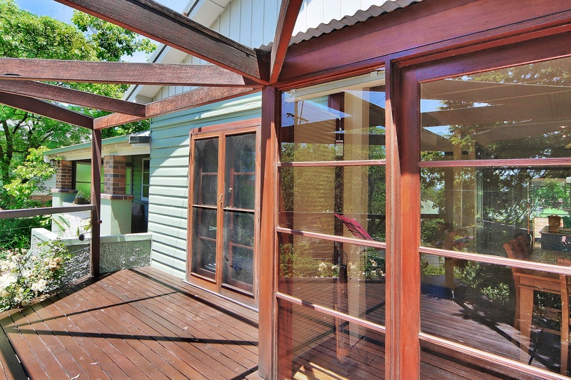 Character Home in Sought after South Armidale Picture 2