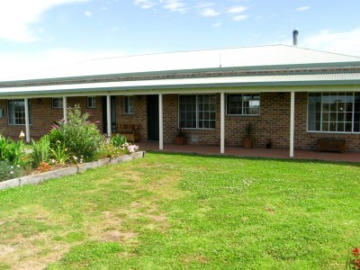 Grand Rural Outlook on Life. Picture