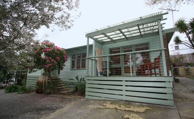 What a little Gem - Look a Little Closer Picture