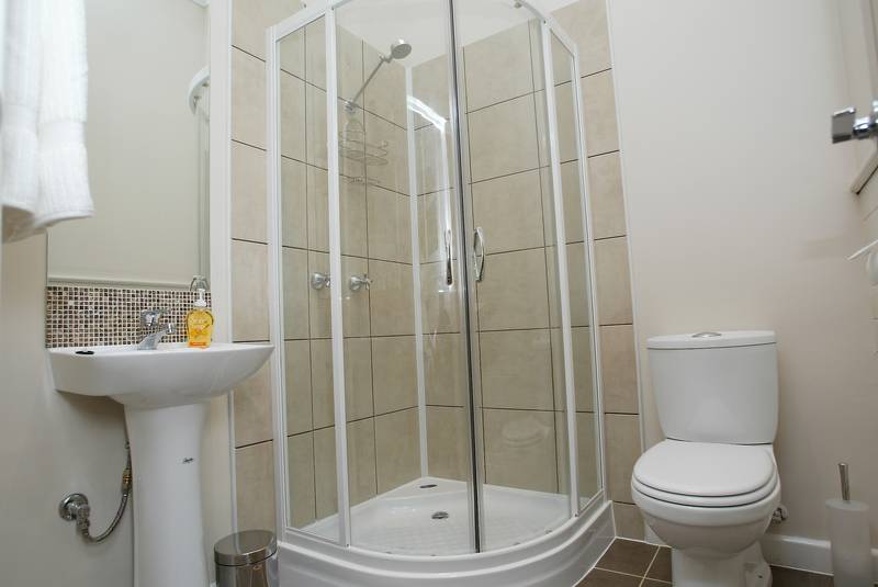 Tuck Inn
- Freehold & Business Picture 3