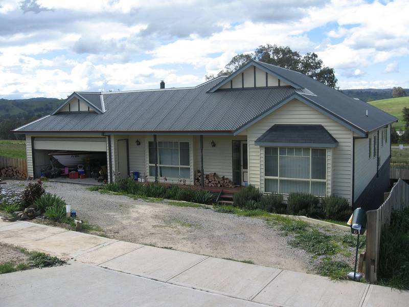 Character Weathboard Home Picture 1