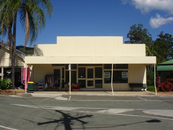 RARE RETAIL SPACE Picture