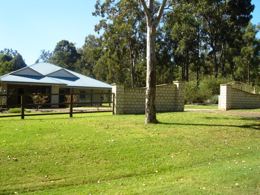 This is deluxe living!!! Picture 2