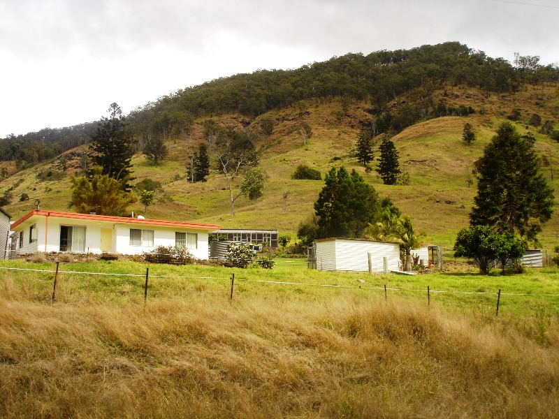 Pot of Gold at the End of the Rainbow Picture 1