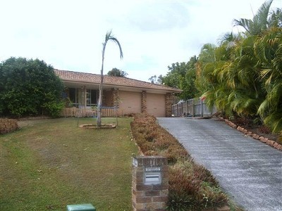 A cute family home & move in before Christmas Picture A cute family home & move in before Christmas Picture