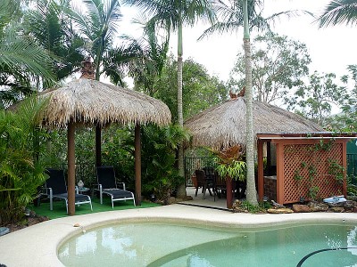 The beers are cold the wine chilled - friends wishing this pool was theirs! Picture The beers are cold the wine chilled - friends wishing this pool was theirs! Picture