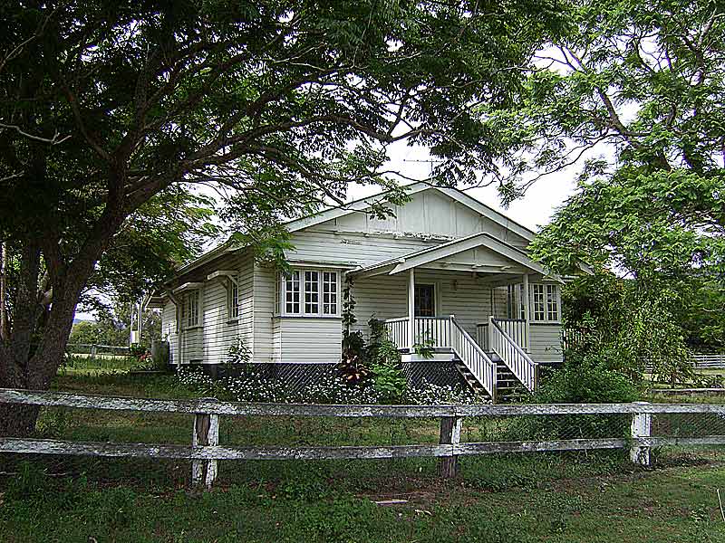 180 acres on two titles - Canungra Creek front Picture 3