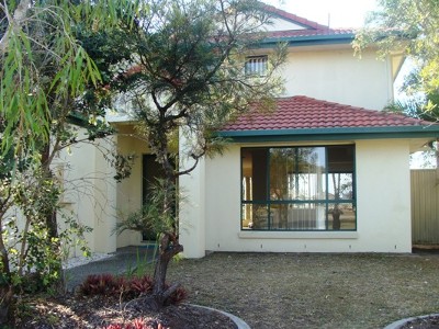 AFFORDABLE AND IN THE HEART OF ARUNDEL Picture AFFORDABLE AND IN THE HEART OF ARUNDEL Picture