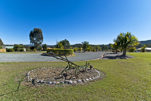 Let me, entertain you! Picture 2