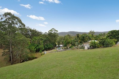 Country living close to the Coast! Picture