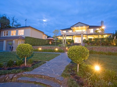 SEASIDE OPULENCE Picture