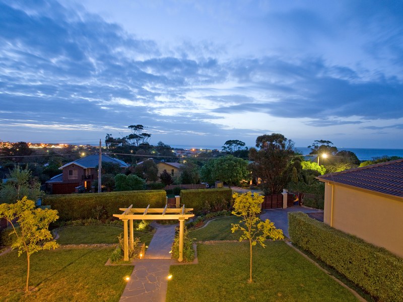 SEASIDE OPULENCE Picture 2