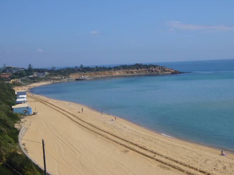 PRIME 864SQM DEVELOPMENT SITE JUST 100M FROM FISHERMANS BEACH Picture 1