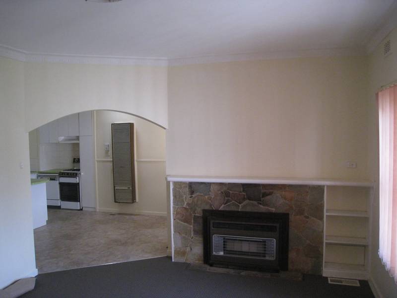 BEACHSIDE HOME ON LARGE BLOCK Picture 3