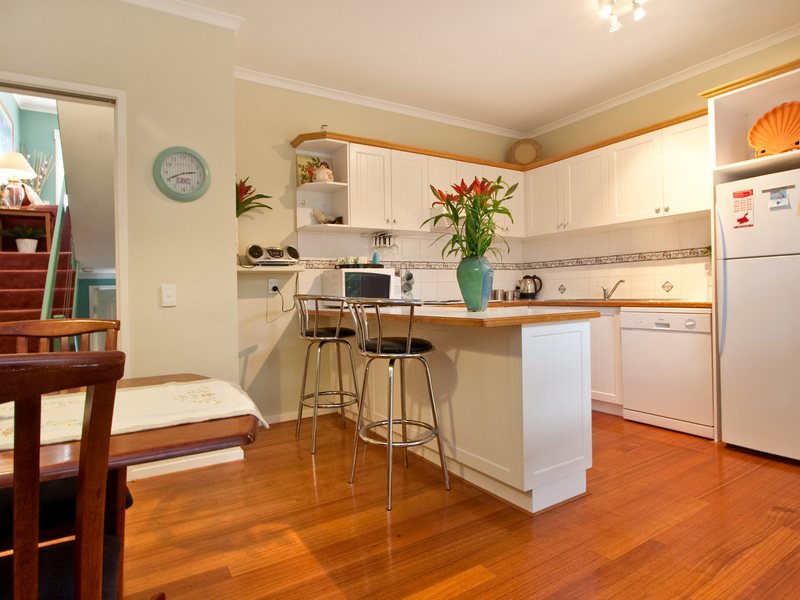 OUTSTANDING LOCATION Picture 2