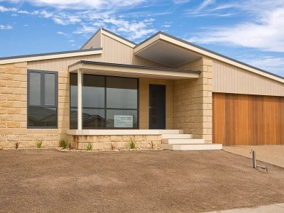 EXQUISITE 5 BEDROOM HOME Picture EXQUISITE 5 BEDROOM HOME Picture