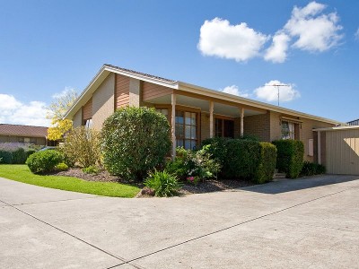 BEACHSIDE 2 BEDROOM UNIT Picture BEACHSIDE 2 BEDROOM UNIT Picture