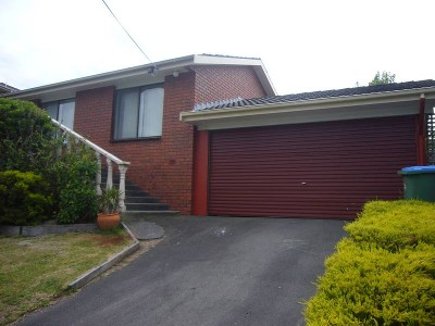 NEAT AND TIDY BRICK VENEER HOME CLOSE TO BEACH, SCHOOL AND SHOPS Picture