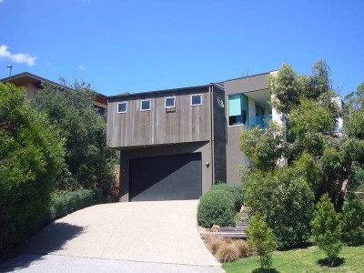 SPECTACULAR SHIPPING CHANNEL AND BAY VIEWS TO THE MELBOURNE SKYLINE AND BEYOND Picture