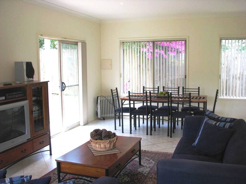 2/8 Booner Street, Hawks Nest Picture 2