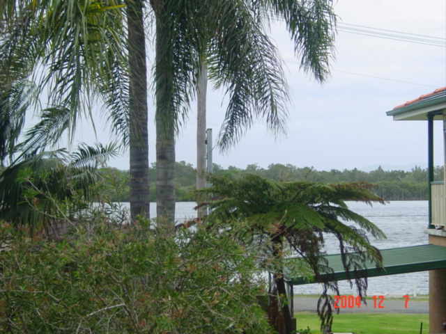 Between the Beach and the River Picture 2