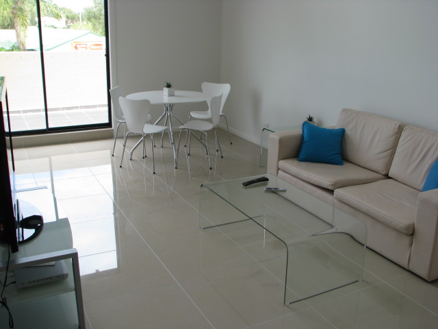 EXECUTIVE APARTMENT, VIEWS OF MYALL RIVER Picture 2