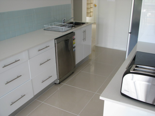 EXECUTIVE APARTMENT, VIEWS OF MYALL RIVER Picture 3