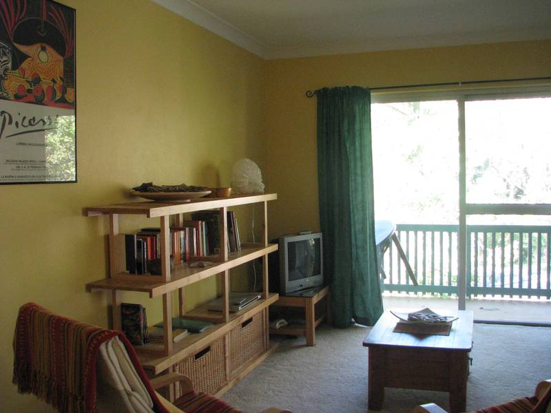 Furnished Unit - Great Location Picture 2
