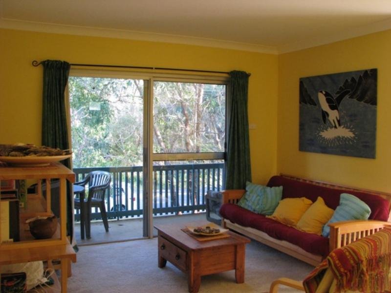 Furnished Unit - Great Location Picture 1